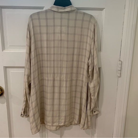 NWT J. Jill Neutral Plaid Pintuck Peplum Bottom Button Down Viscose Shirt Sz XL - Picture 7 of 12